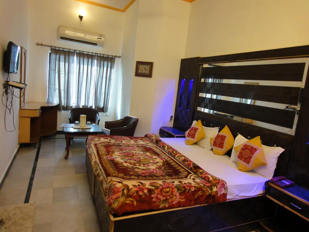 Hotel Taj Plaza, Vip Road, Agra Agra  Exterior foto